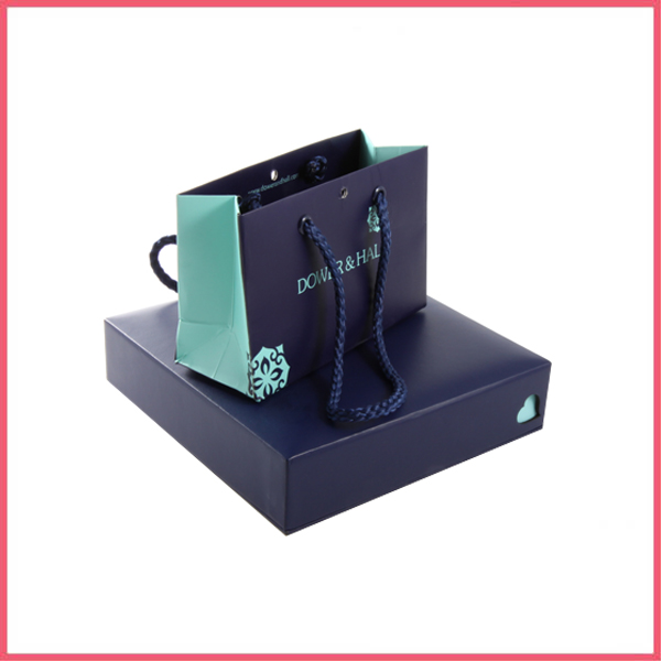 Women Jewellery Packaging Box and Paper Bag